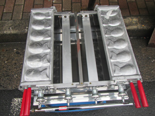 楽天市場】日本製 ガス式 蜜元 たい焼き機 LPG用ミツモト 鯛焼き器 2連