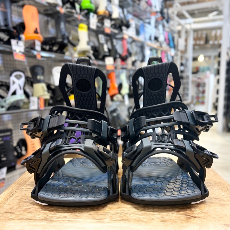 楽天市場】【ラスト1点】 24-25 NIDECKER FLOW FENIX ｶﾗｰ:BLACK Sｻｲｽﾞ