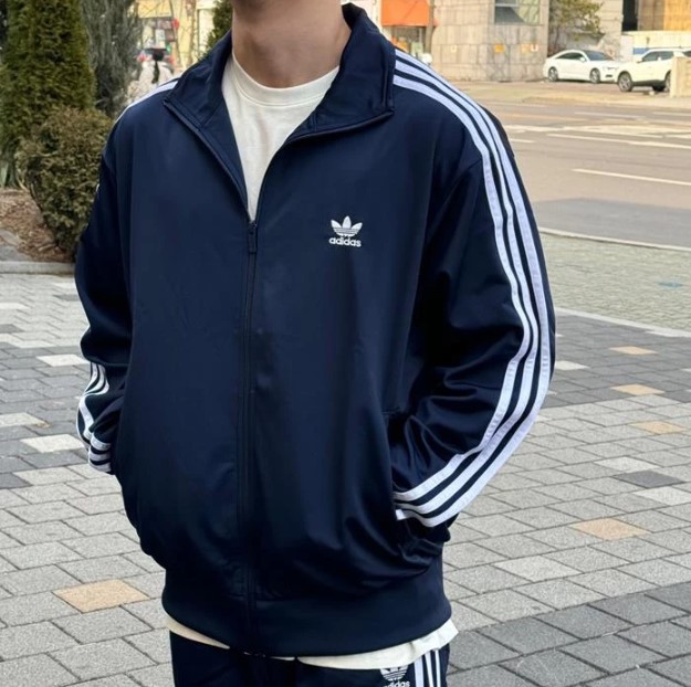 楽天市場】送料無料 [ADIDAS] aespa着用 Adidas Adicolor Classic