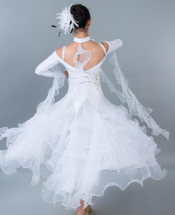 楽天市場】6色 高級モダンドレス スパンコールキラキラ社交ダンス