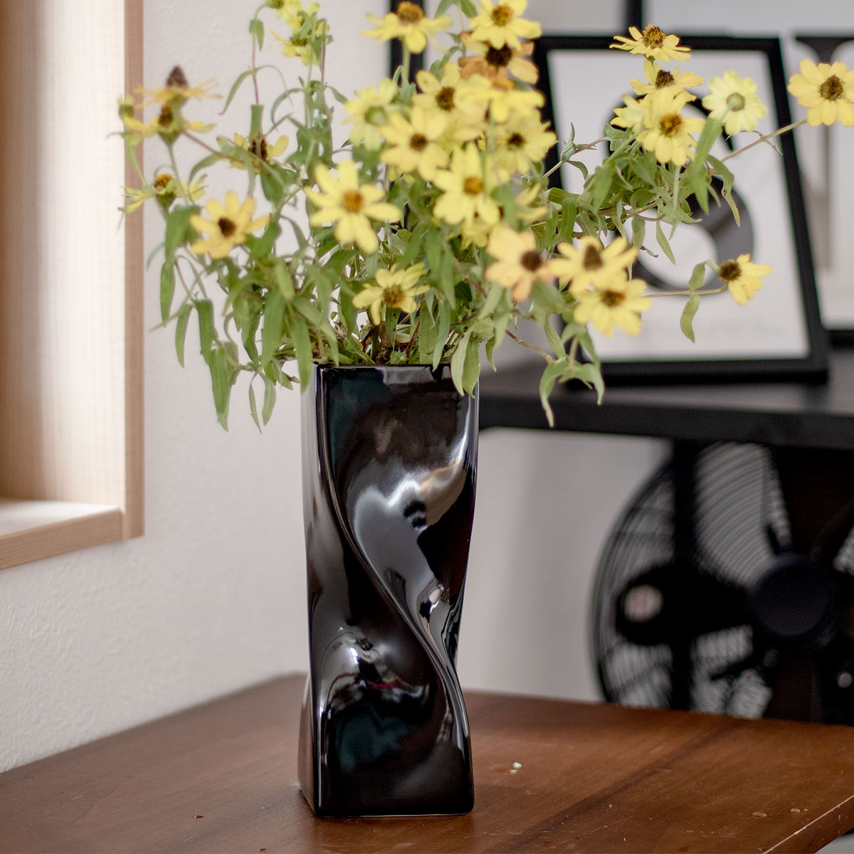 楽天市場】花瓶 モノトーンフラワーベース 陶器 幅8.5×奥行8.5×高さ