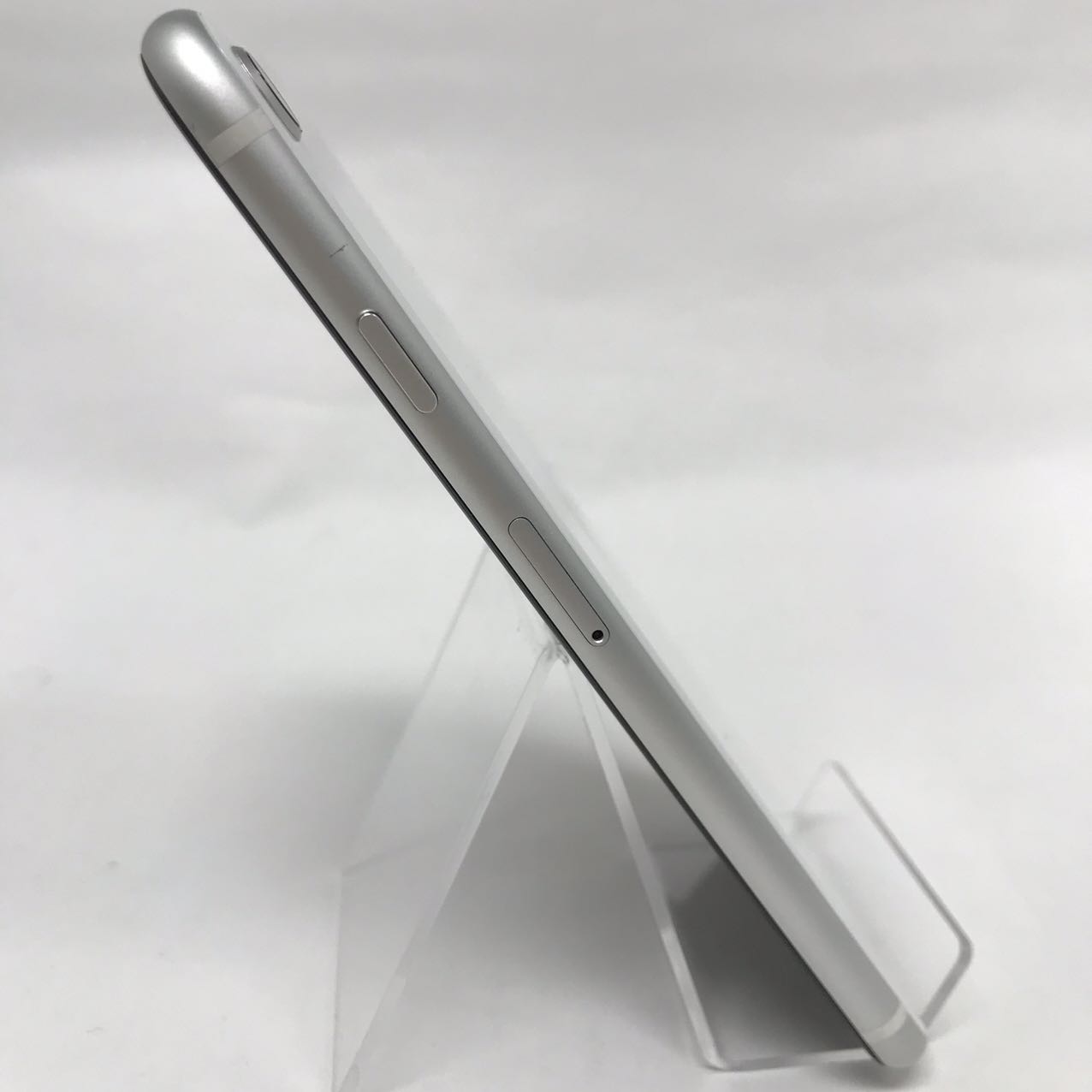 楽天市場】【中古Cランク】iPhoneSE(第2世代) 64GB ホワイト