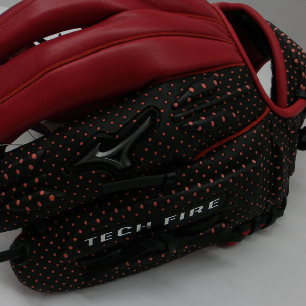 ミズノ ミズノ テックファイア 限定 ロボット的 小型 激レア 内野用