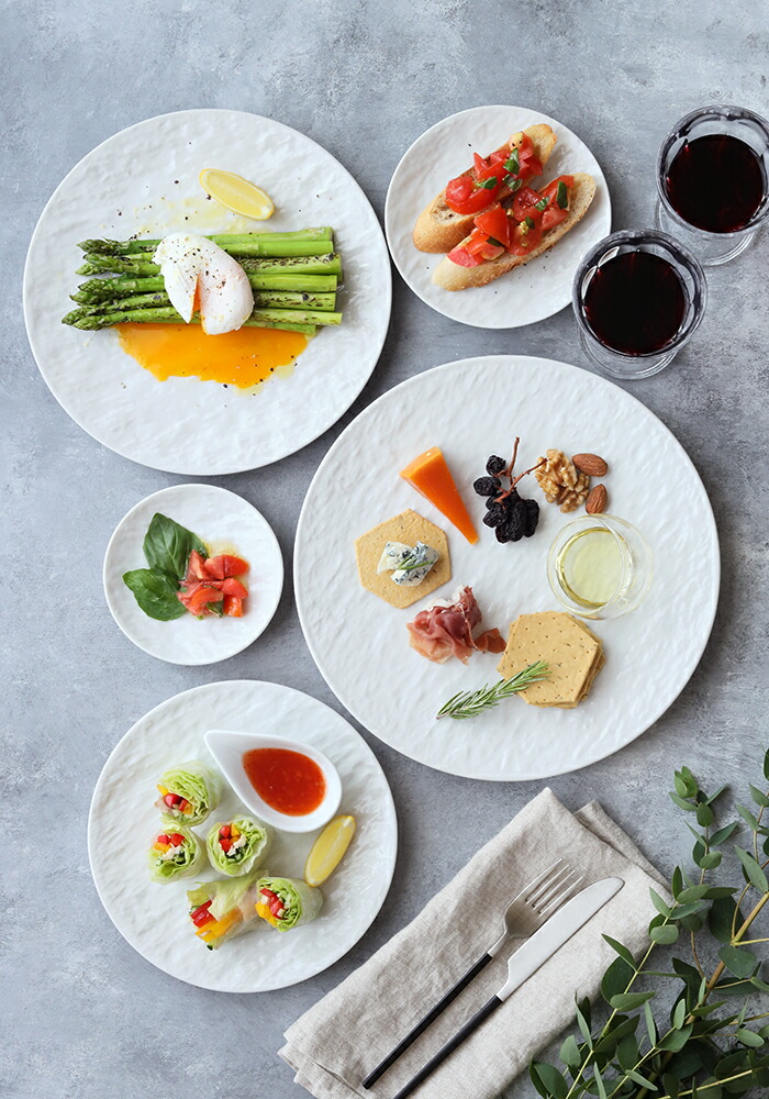 楽天市場】【最大2000円クーポン3/4 20:00〜3/11 1:59】プレート 24cm