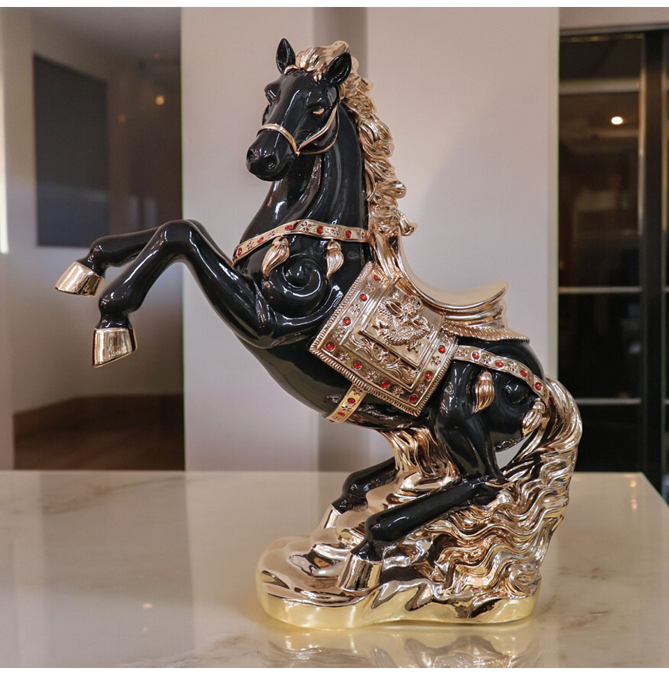 楽天市場】[P5倍]3月11日(水)1:59まで 跳ね馬 置物 馬の置物 幅66cm