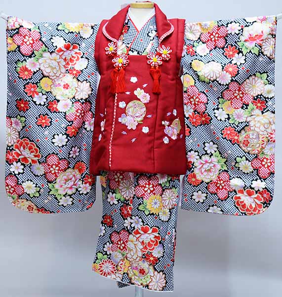 楽天市場】七五三 三歳 女児 被布着物フルセット 被布に刺繍入り 伊達