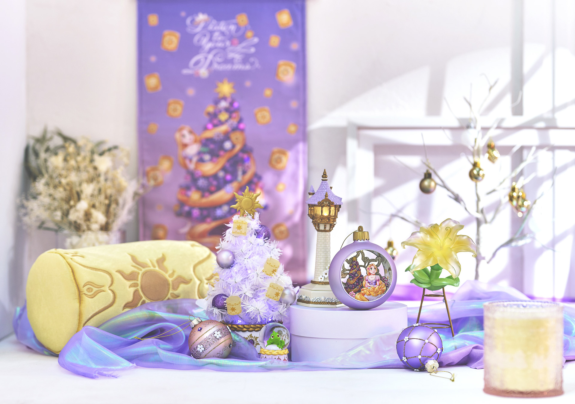 ディズニーストア、ラプンツェルイメージのクリスマスコレクション発売