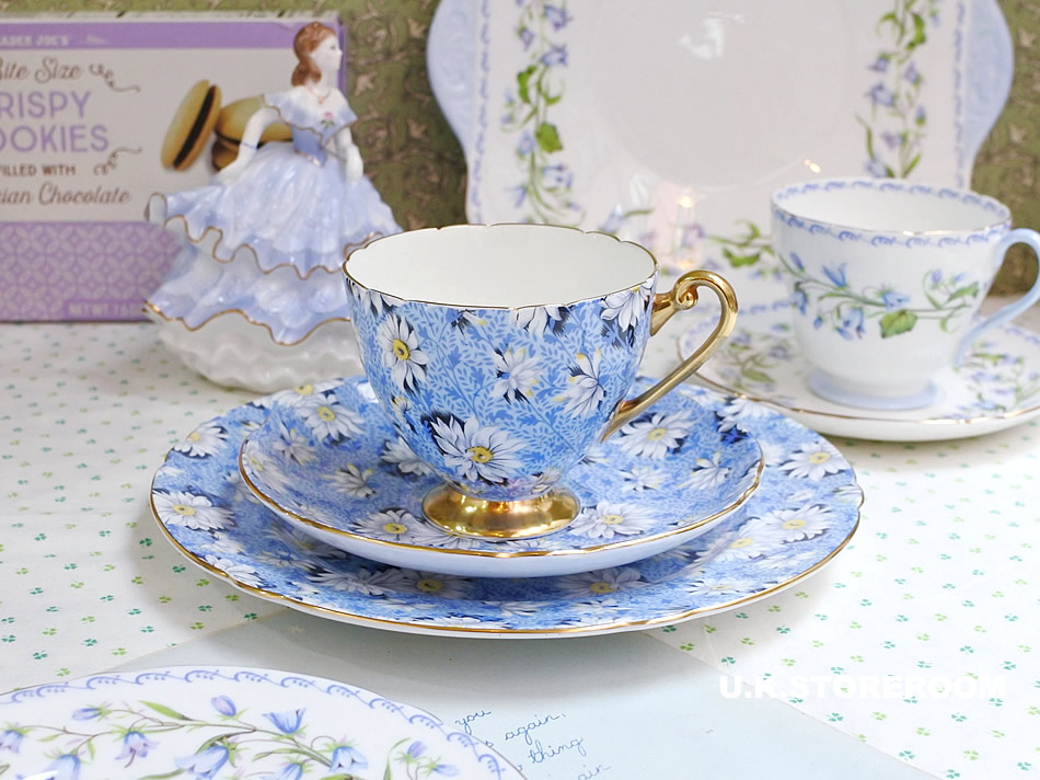 UKストアルーム SH088 Shelley シェリー チンツ柄 ブルーデイジー