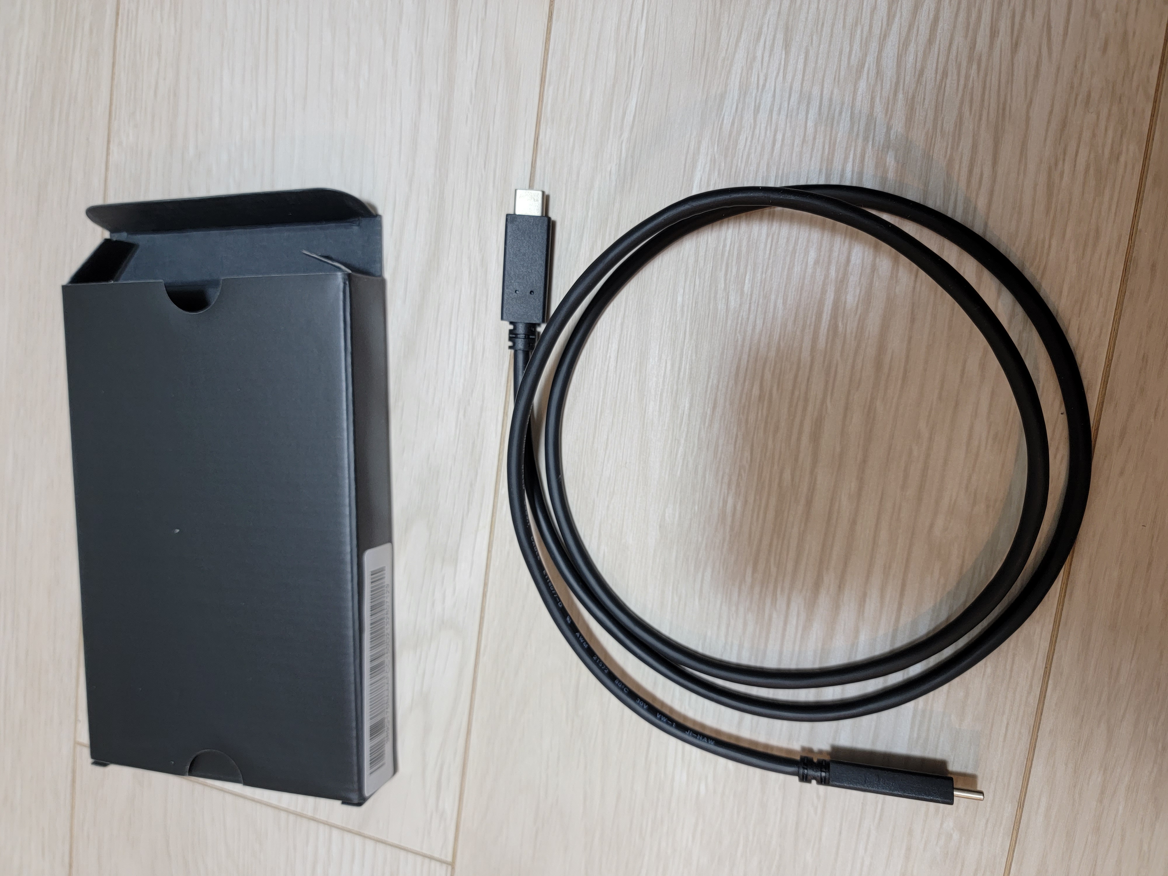 開梱レポート] Lenovo 15.6型ワイドモバイルディスプレイ（66E4UAC1JP