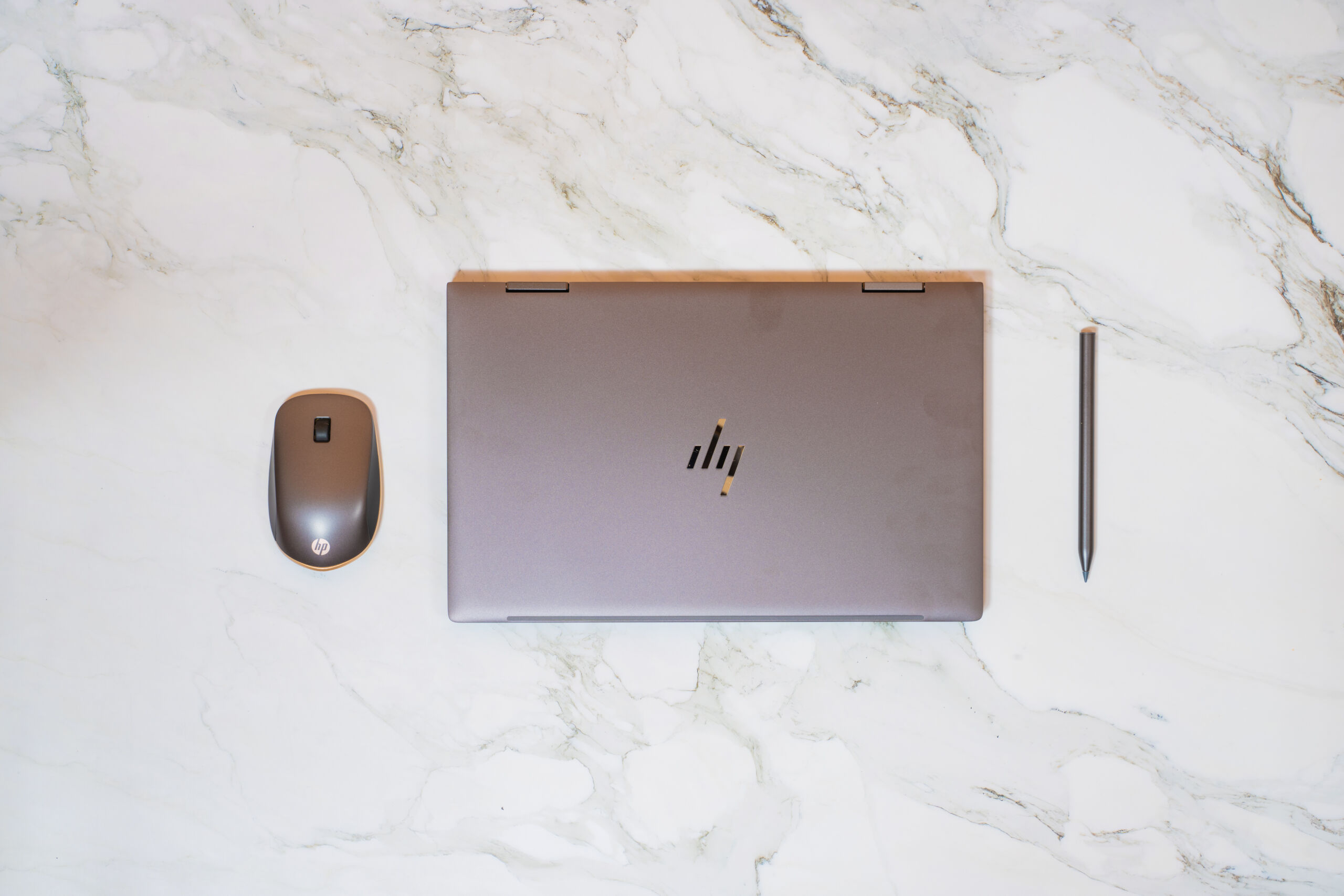 HP ENVY X360 13-ay0000 2020年モデルレビュー 最高の2-in-1