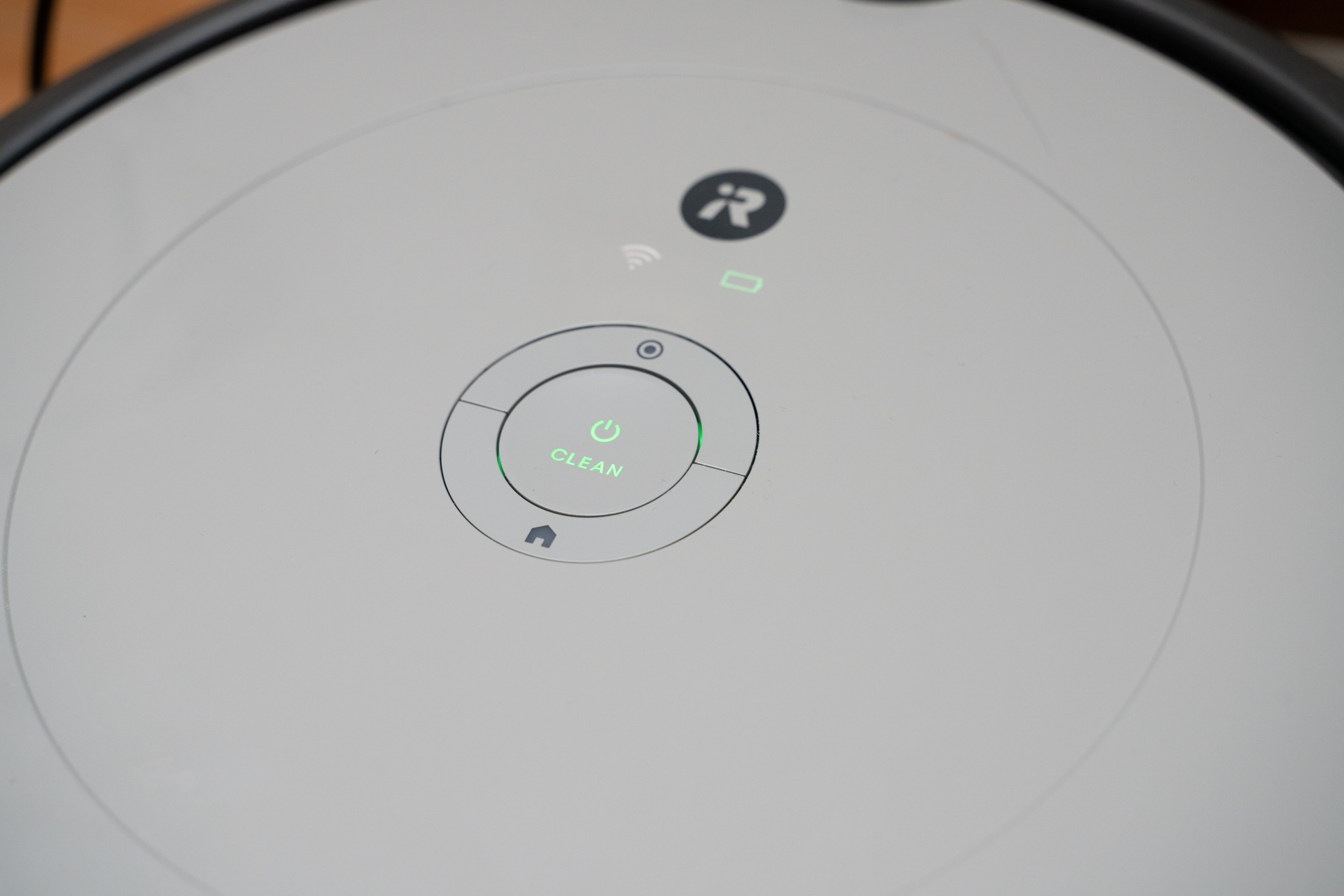 Amazon.co.jp限定】ルンバ 692レビュー、3万円のロボット掃除機の