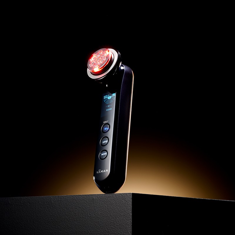 リッチなオヤジはやっぱり、美顔器シェアNo.1ヤーマンの最上位機種