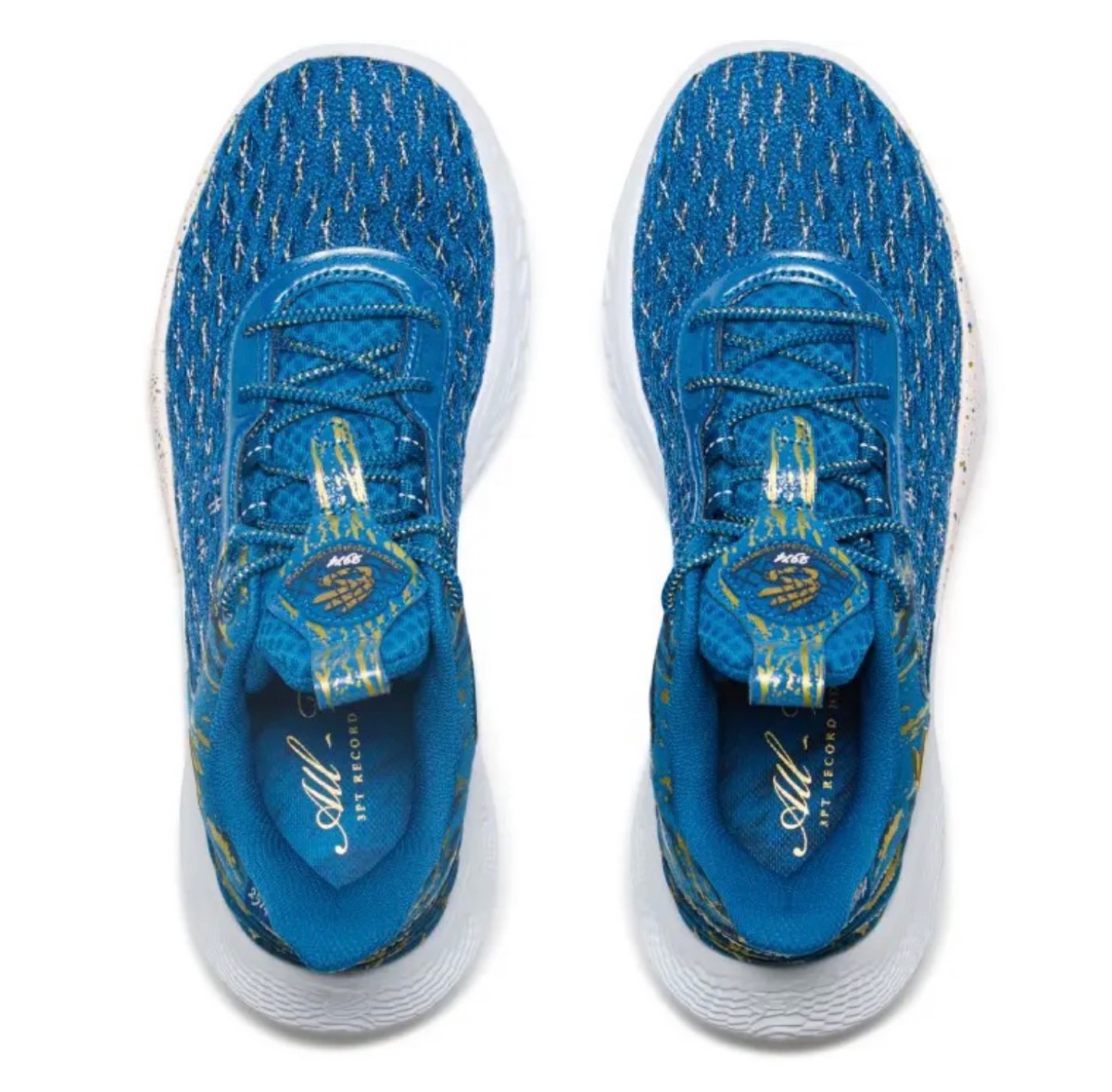 ステフィン・カリーのNBA歴代最多3P成功数達成を称えた世界2974足限定