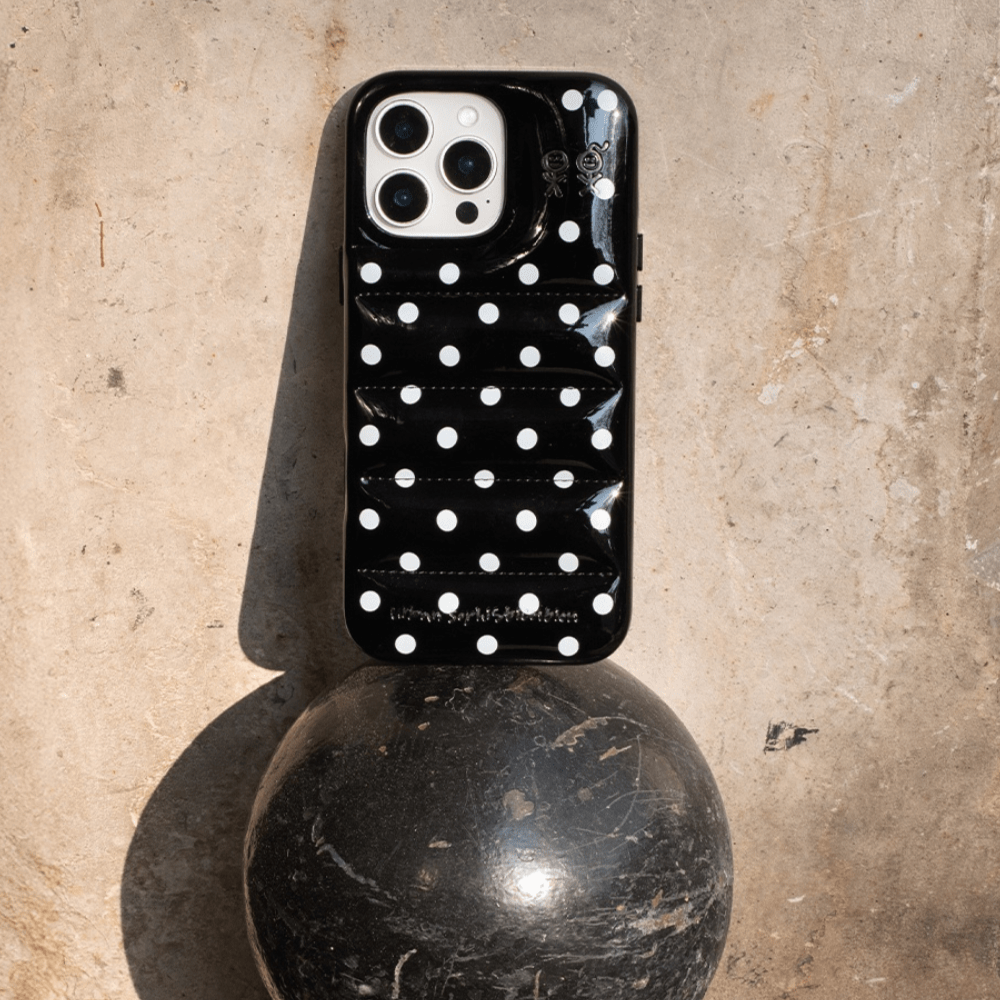the-puffer-case-polka-dots-