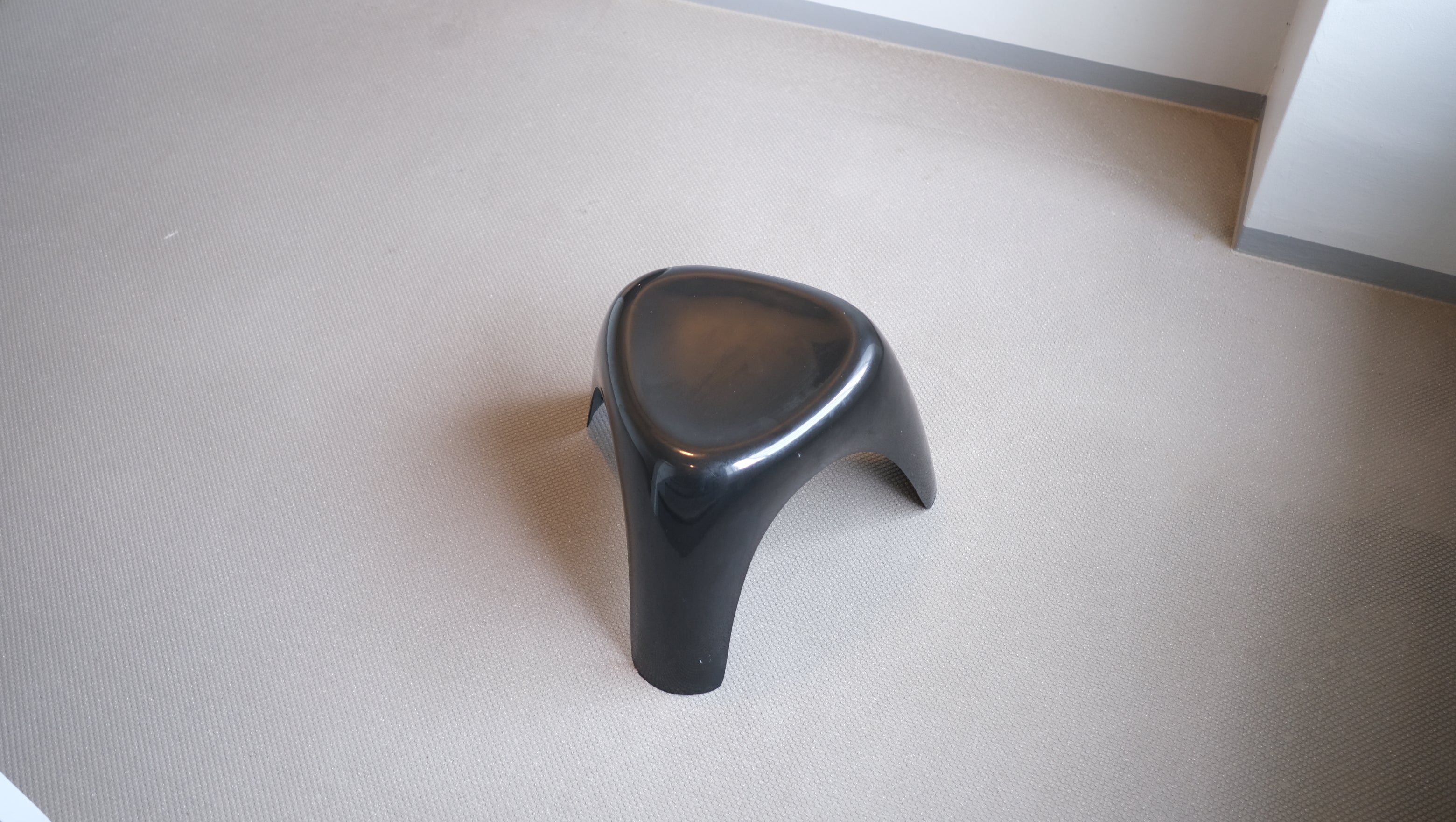 柳宗理 エレファントスツール Elephant Stool｜Habitat社 復刻モデル