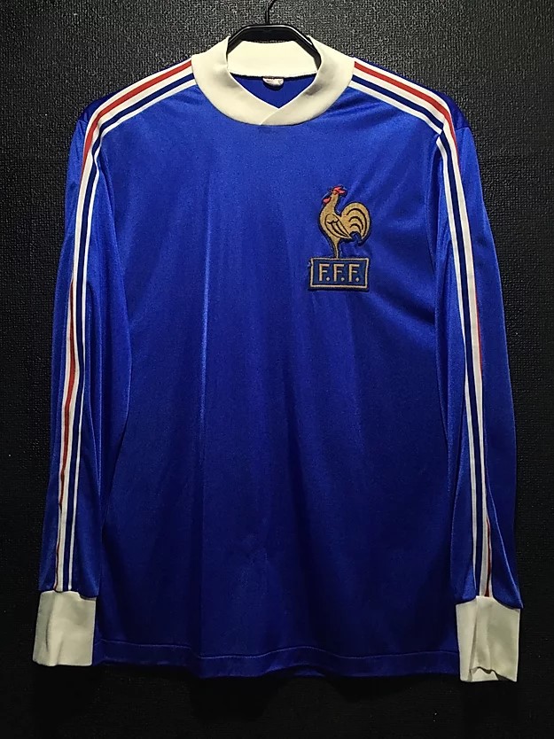 古き良き3本ラインが映える1978/79フランス代表ユニフォーム｜サッカー