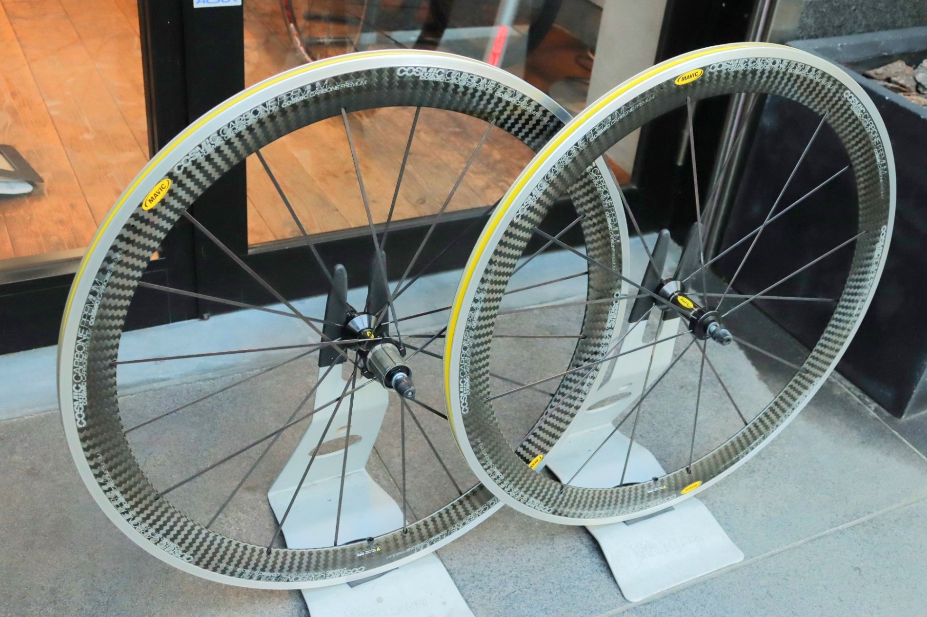 マヴィック MAVIC コスミック カーボン プレミアム COSMIC CARBONE