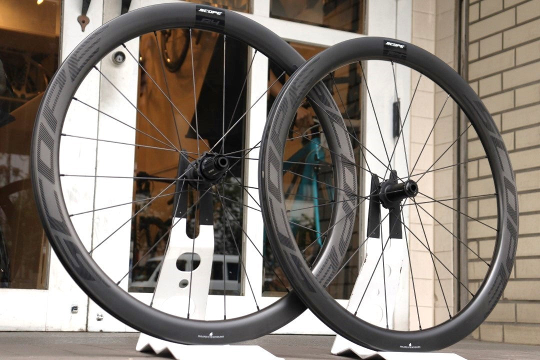スコープ SCOPE R4 DISC カーボン チューブレスレディ ディスク