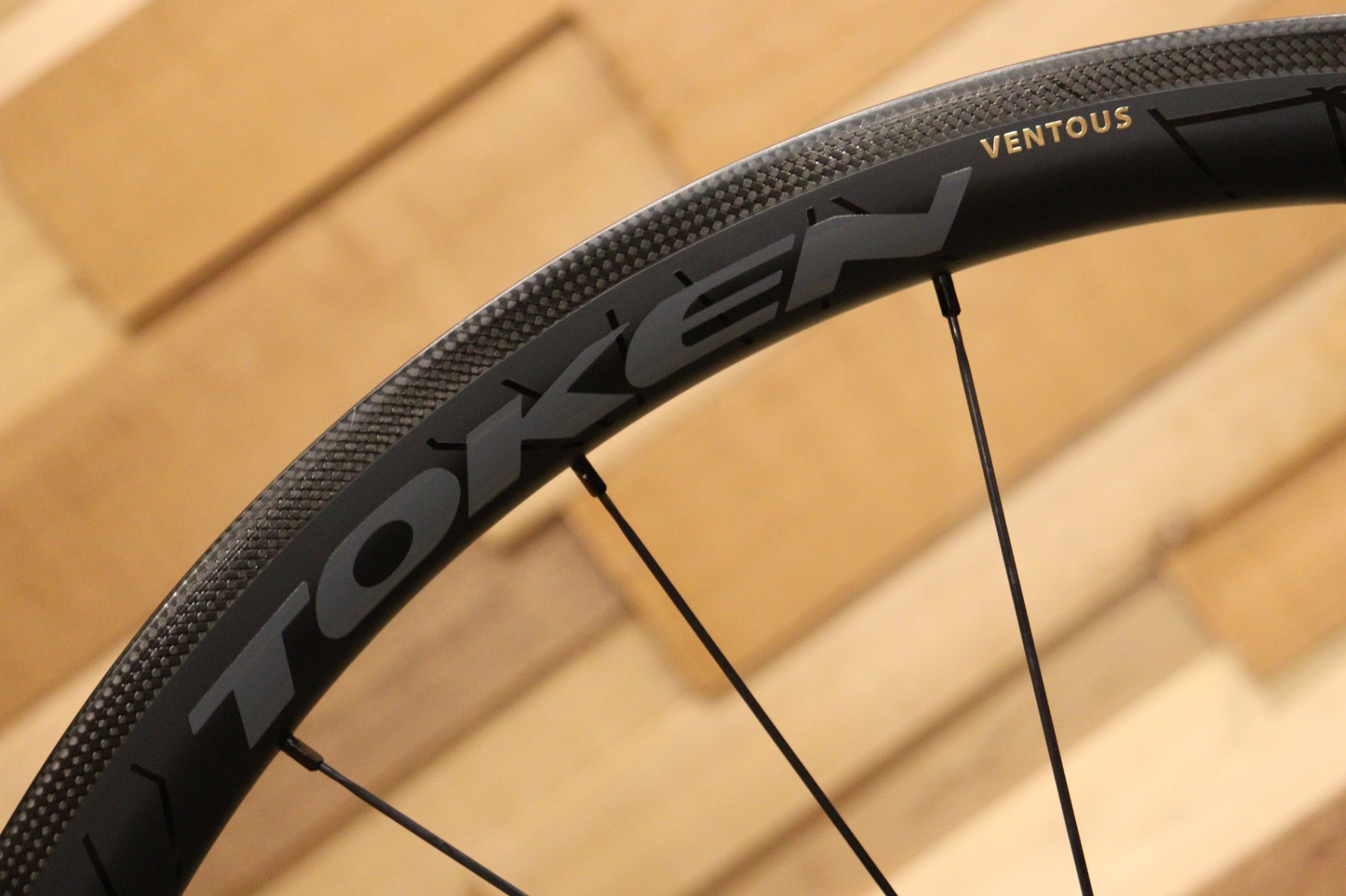 TOKEN T50 カーボンピストホイール 前後セット 軽量 TOKEN T50