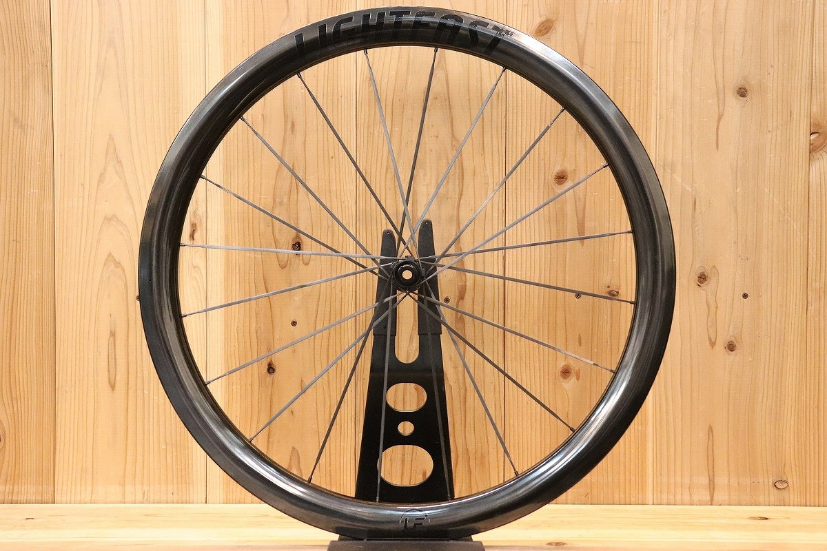 ライトファスト LIGHTFAST カーボン チューブレスレディ フロント