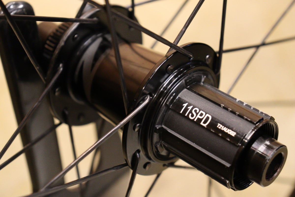 ジップ ZIPP 303S カーボン チューブレスレディ ディスク カーボン