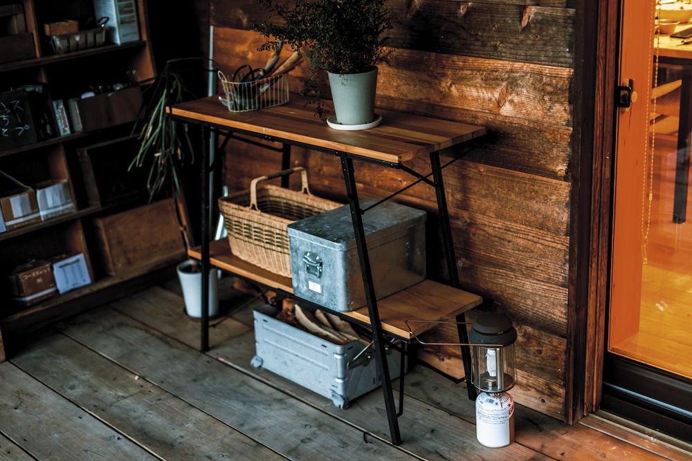 2段シェルフでワンタッチ設営！ スノーピークの新型ラックが画期的