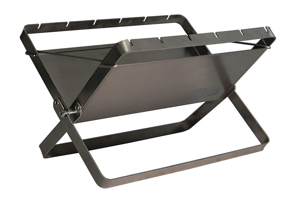 ソロ焚き火台の決定版!? 超軽量500gで焚き火調理も可能な、テンマクの