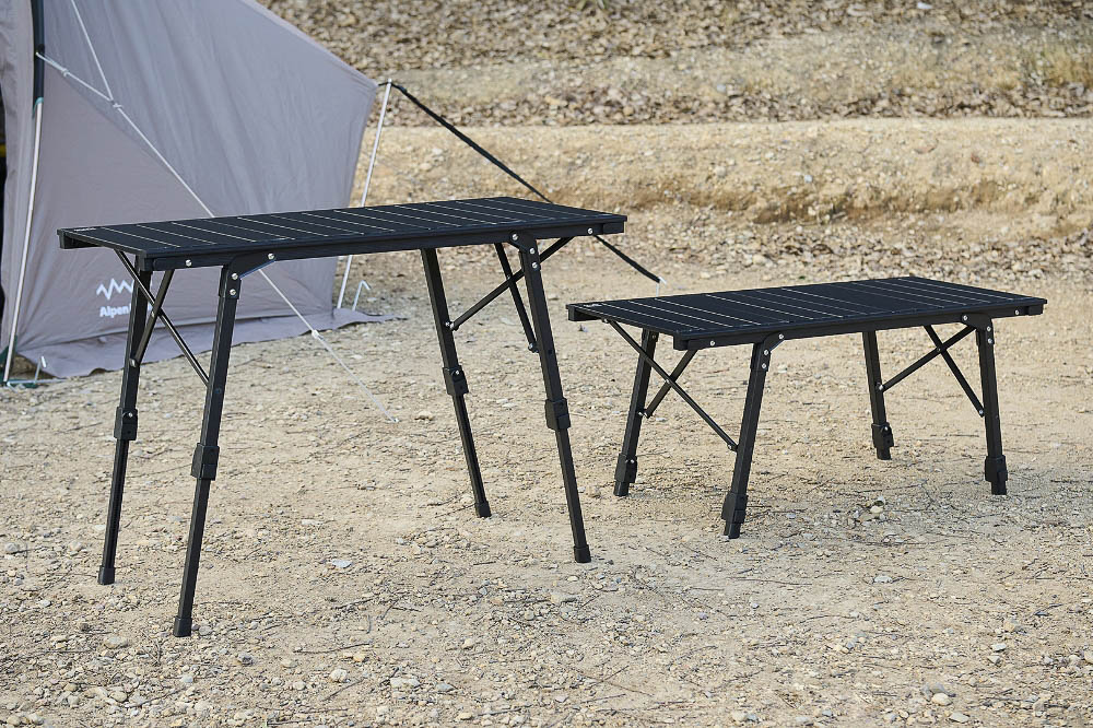 あの「タフまる」もジャストフィット！ アルペンの新作テーブルの便利