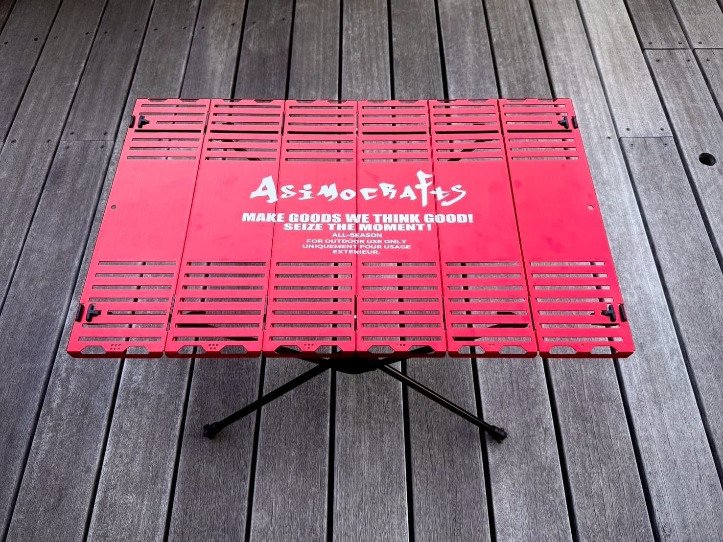 アシモクラフツの新作は、サイトで映える白のタープとアルミ合金製の