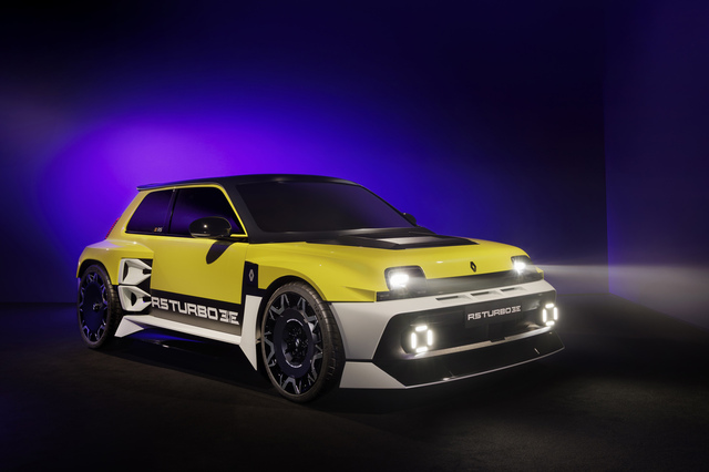 最大トルク4800N・mの電動ミニスーパーカー「ルノー5ターボ3E」登場