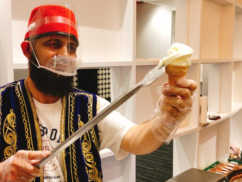 本場トルコ人対応「トルコアイス」 | 【大阪】出張屋台・キッチンカー