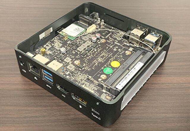 実機レビュー、Core i7-8565U搭載のミニPCベアボーン「NVISEN (EGLOBAL