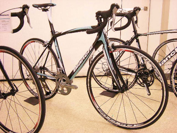 BIANCHI VERTIGO Tiagra(ビアンキ ヴァーティゴ シマノ ティアグラ