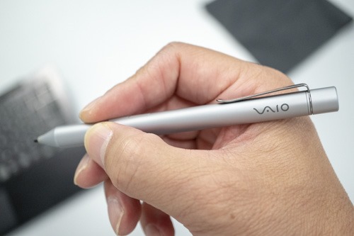 VAIO A12、、、「Core i7 16GB 512GB」と、「Core i5 8GB 256GB」が