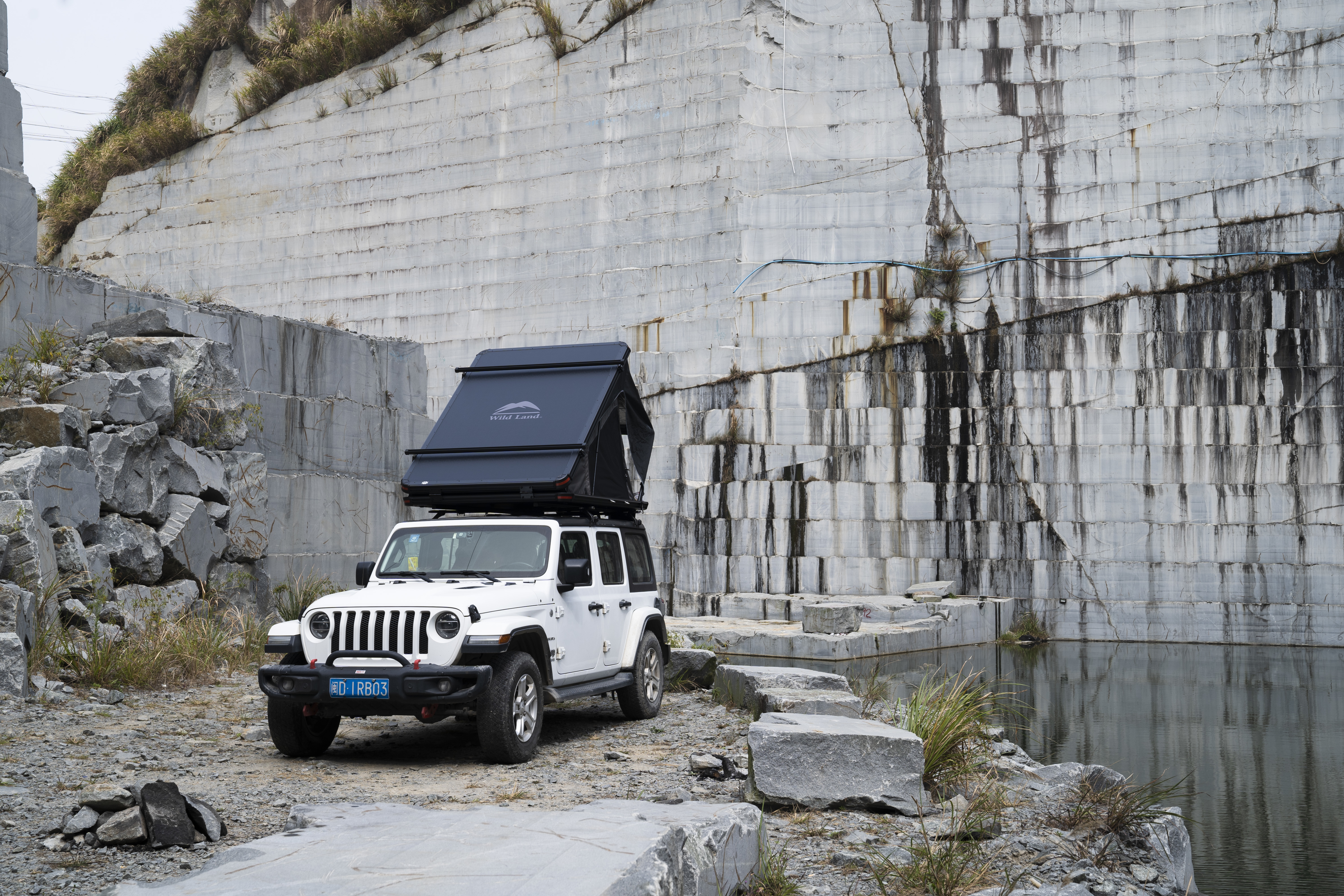 Wild Landワイルドランド ルーフテント ブッシュクルーザーブッシュ