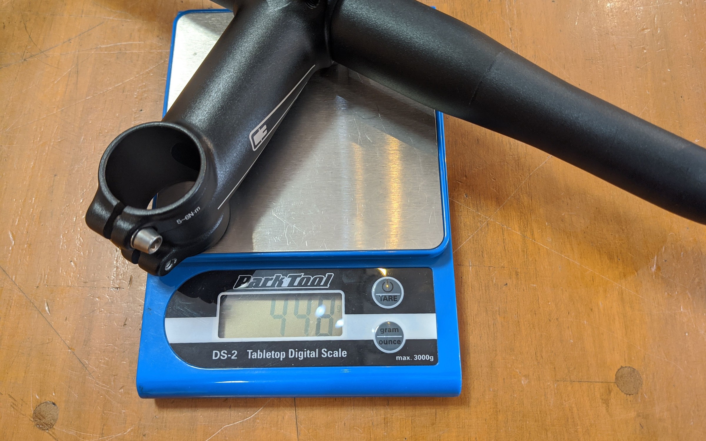 Cannondale ONE ステム・ハンドル 最良のアップグレードパーツです