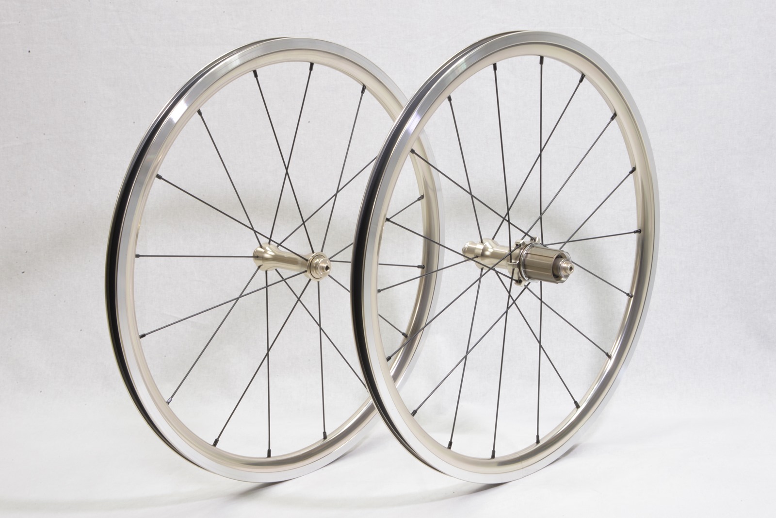 CARACLE ホイールZ-LIGHT [20インチWO451] – CARACLE -the innovative