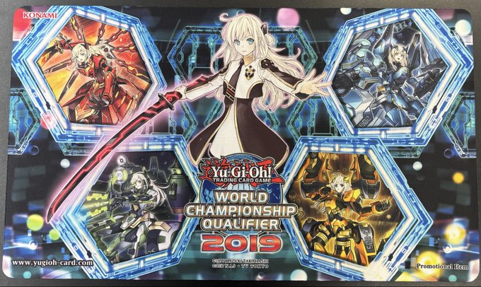 WCQ 閃刀姫レイ プレイマット - カードショップすぱいらる通販