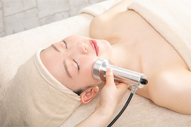 フェイスビートダンス | 東京でリンパマッサージ、フェイシャルエステ