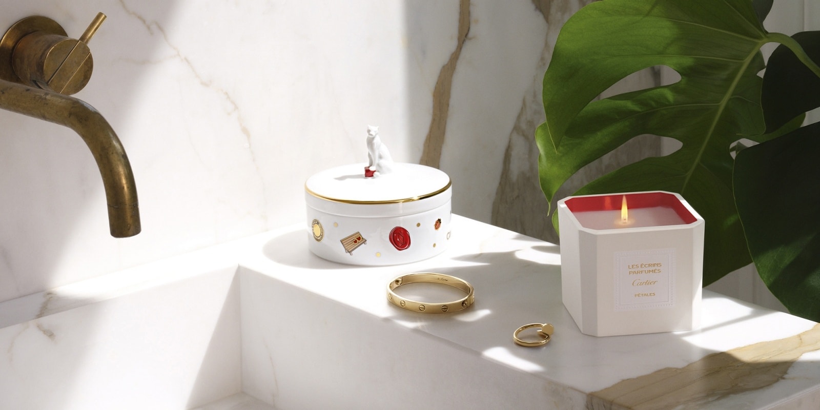 ホーム フレグランス | レ ゼクラン パルフュメ キャンドル | カルティエ®