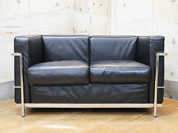 IDC大塚家具】グラン・コンフォール LC2 黒総革 2人掛けソファ 本革 ル