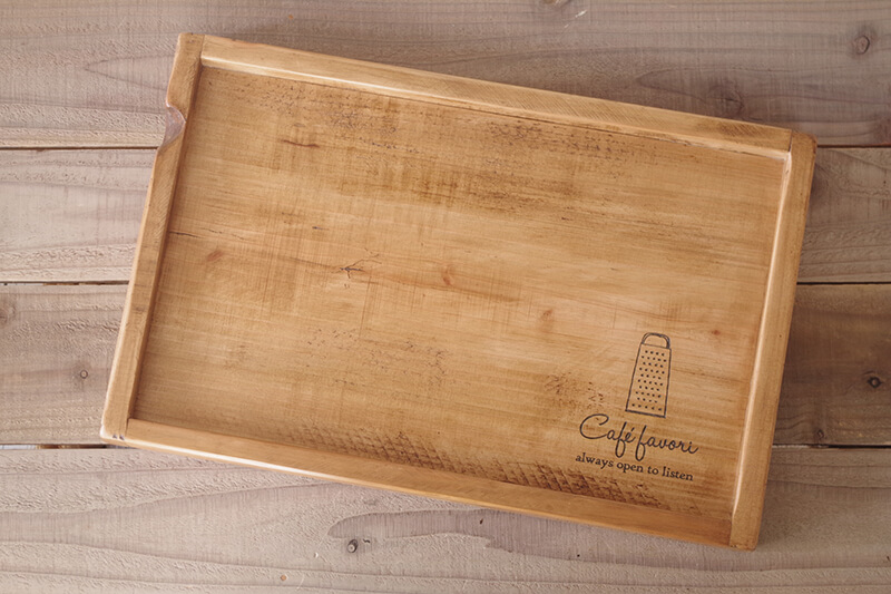 カフェスタイルの木製トレー/お盆｜ナチュラル＆ヴィンテージ風木製