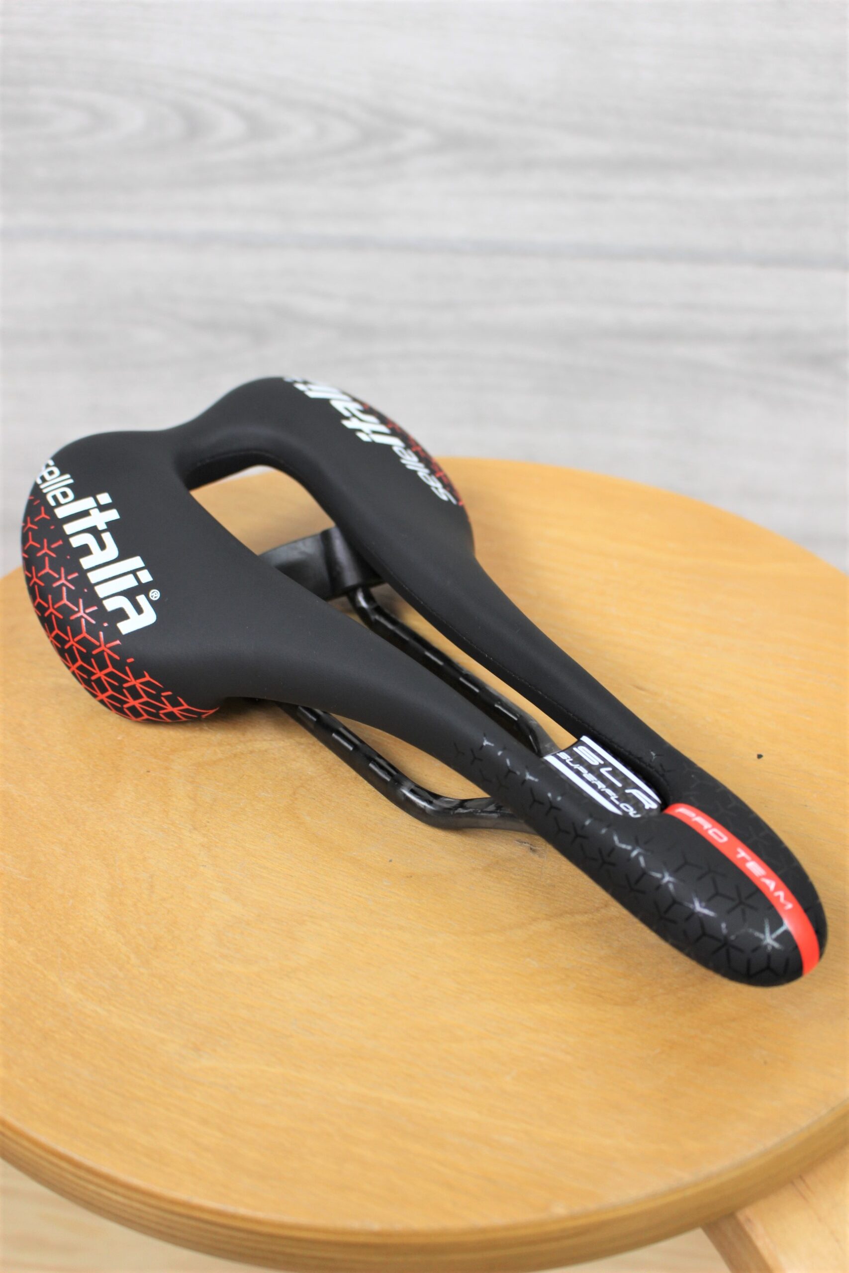 SELLE ITALIA SLR SUPERFLOW プロチーム支給品 (セライタリア) CARBON