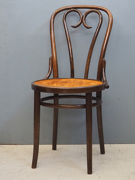 ベントウッドチェア　ポーランド製　アンティーク　ヴィンテージ　ミッドセンチュリー ポーランド アンティーク ベントウッドチェア 曲げ木 木製椅子 カフェ