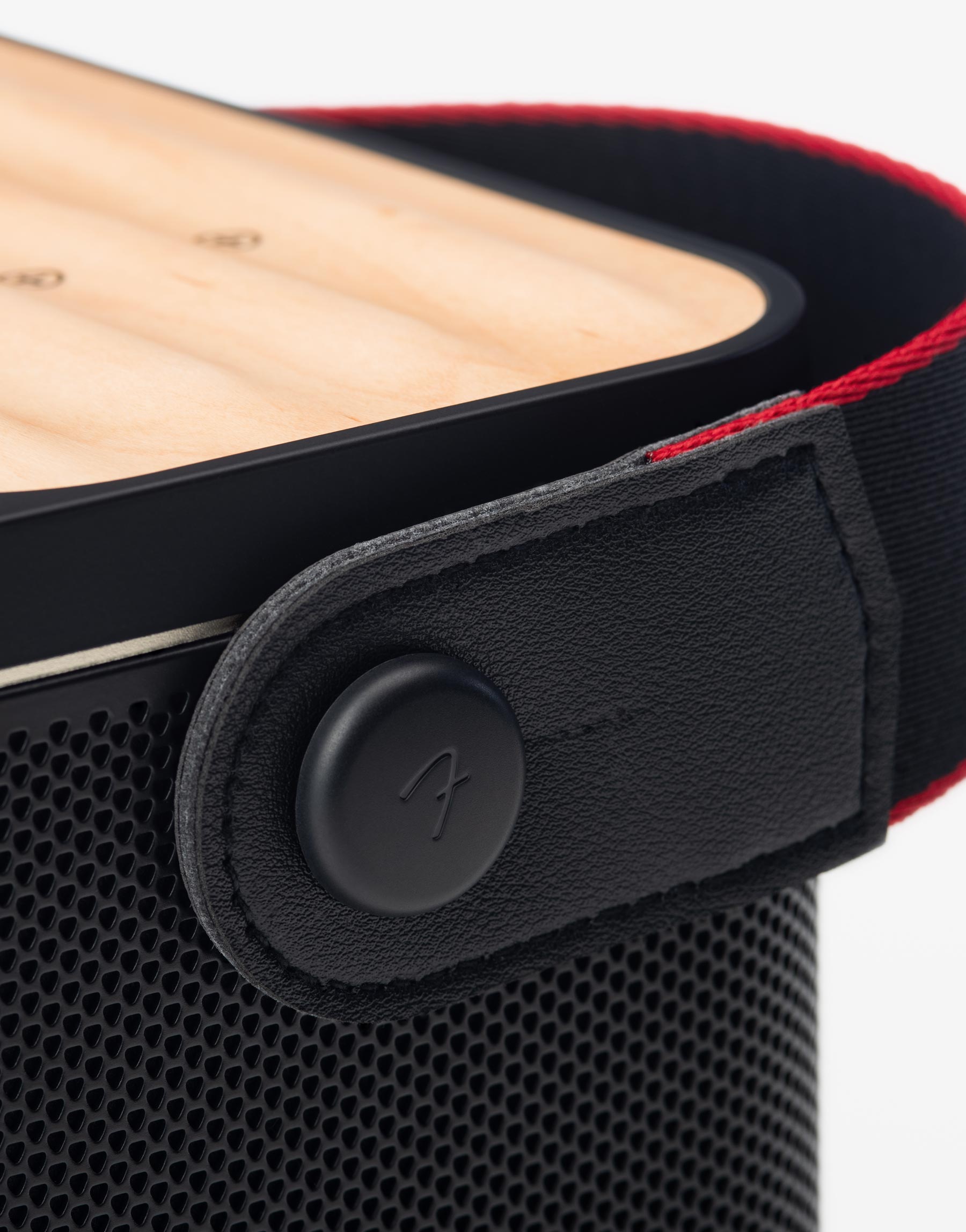 Fender RIFF | ハイエンドスピーカーとオーディオ機器デザイン