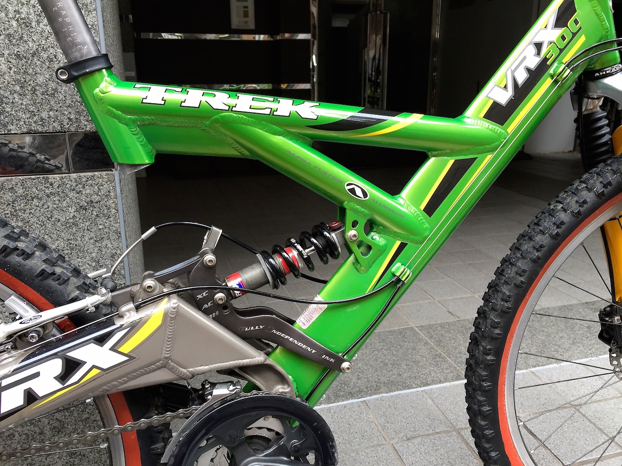 TREK VRX 300 Mサイズ トレック - Circle Traders