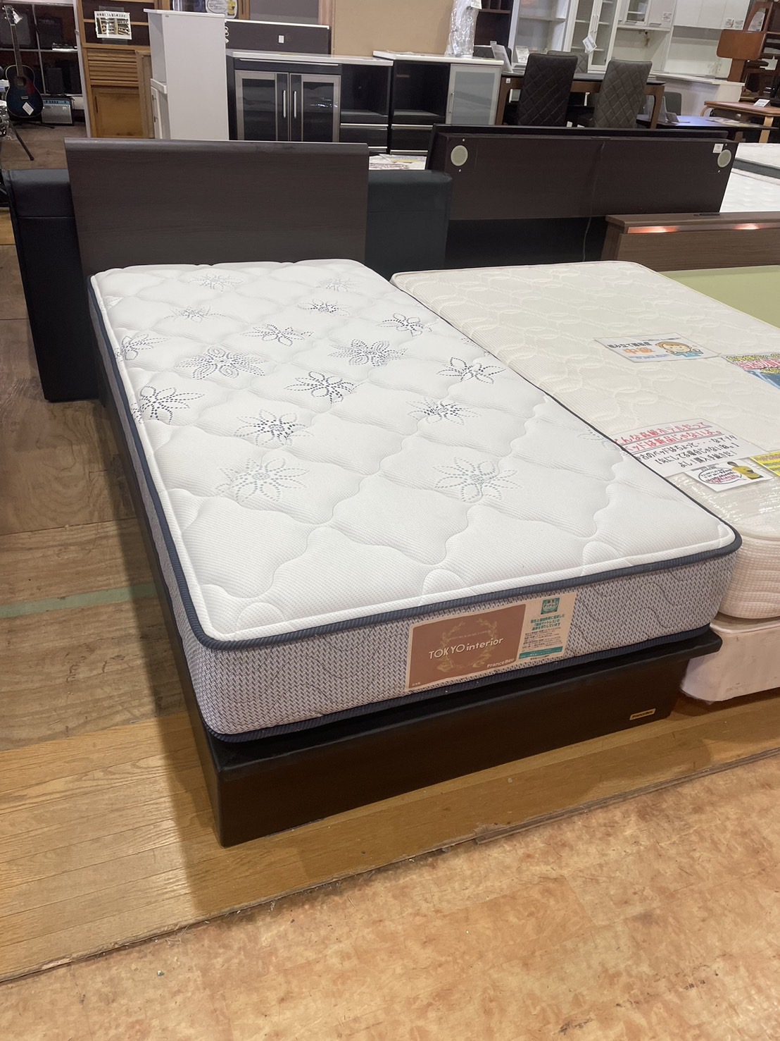 フランスベッド｜跳ね上げ式シングルベッド入荷致しました