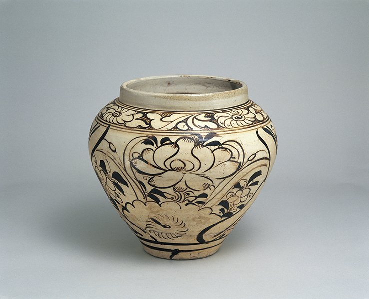 タイの古い皿 スンコロク青磁鉄絵 【公式通販】