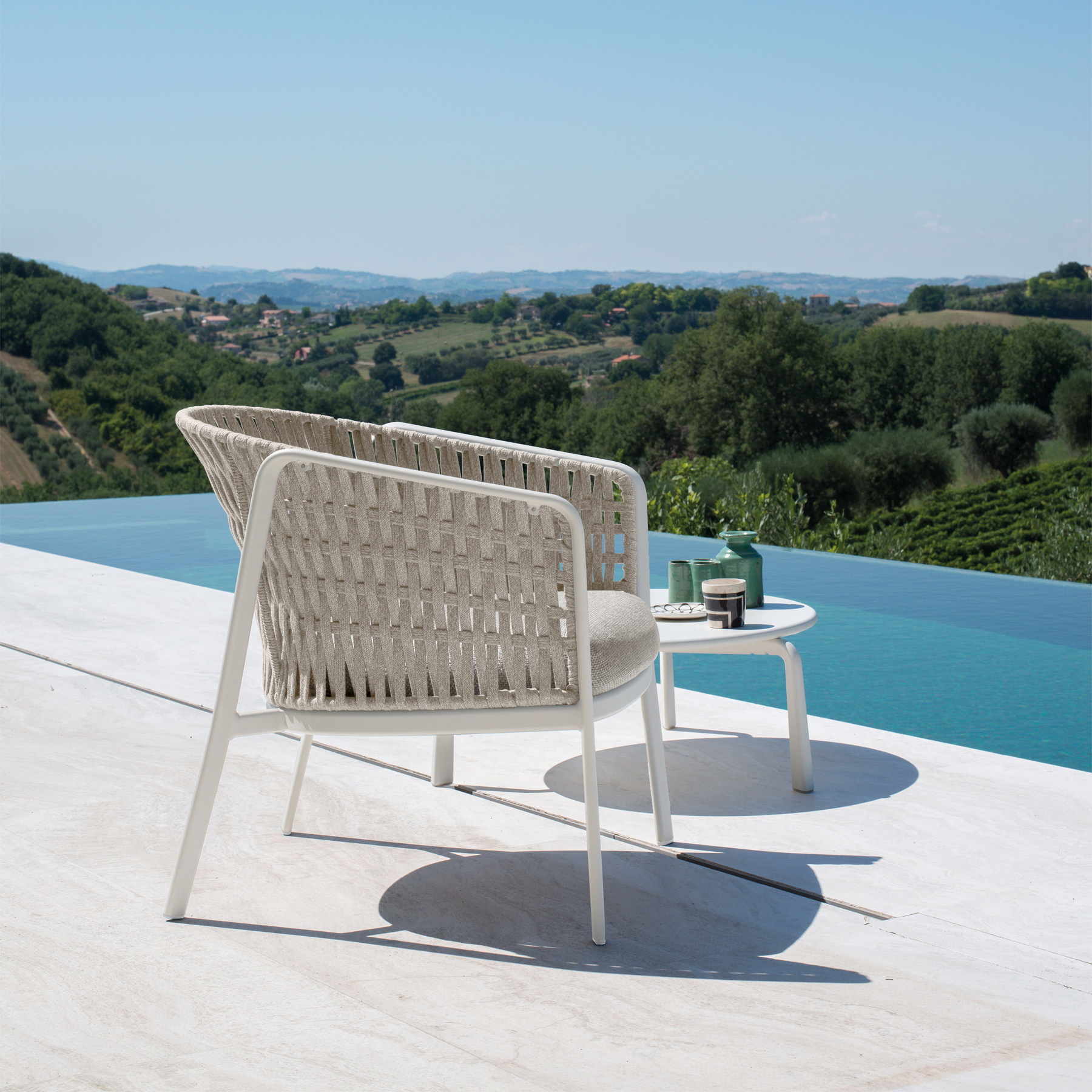 CAROUSEL LOUNGE CHAIR Alu-Flat rope - 【ASPLUND CONTRACT