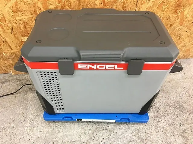 神奈川県 横浜市 都筑区にて 澤藤電機 エンゲル 車載用 ポータブル